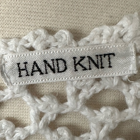 Vintage Hand Knit 3D Floral Crocheted Cardigan Cropped Bohemian Girly Size Large - Picture 11 of 16